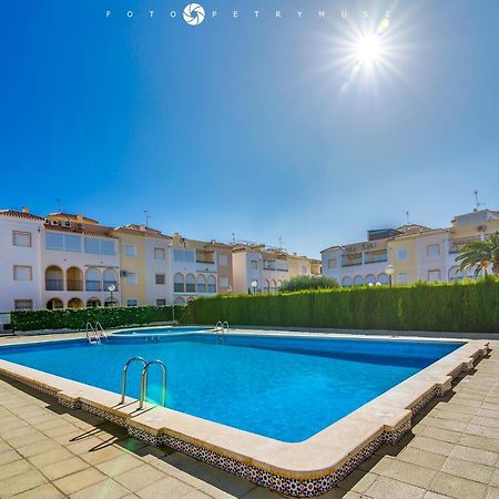 108 Apartament Fabulus Torrevieja Eksteriør billede