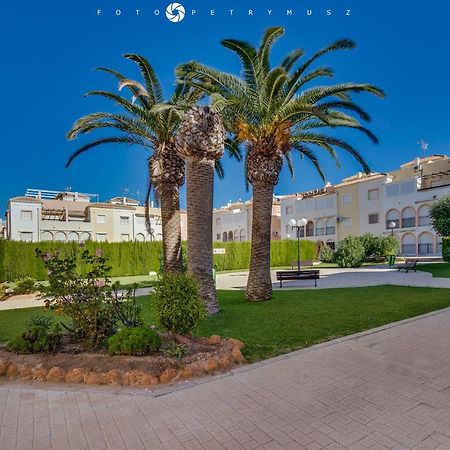 108 Apartament Fabulus Torrevieja Eksteriør billede