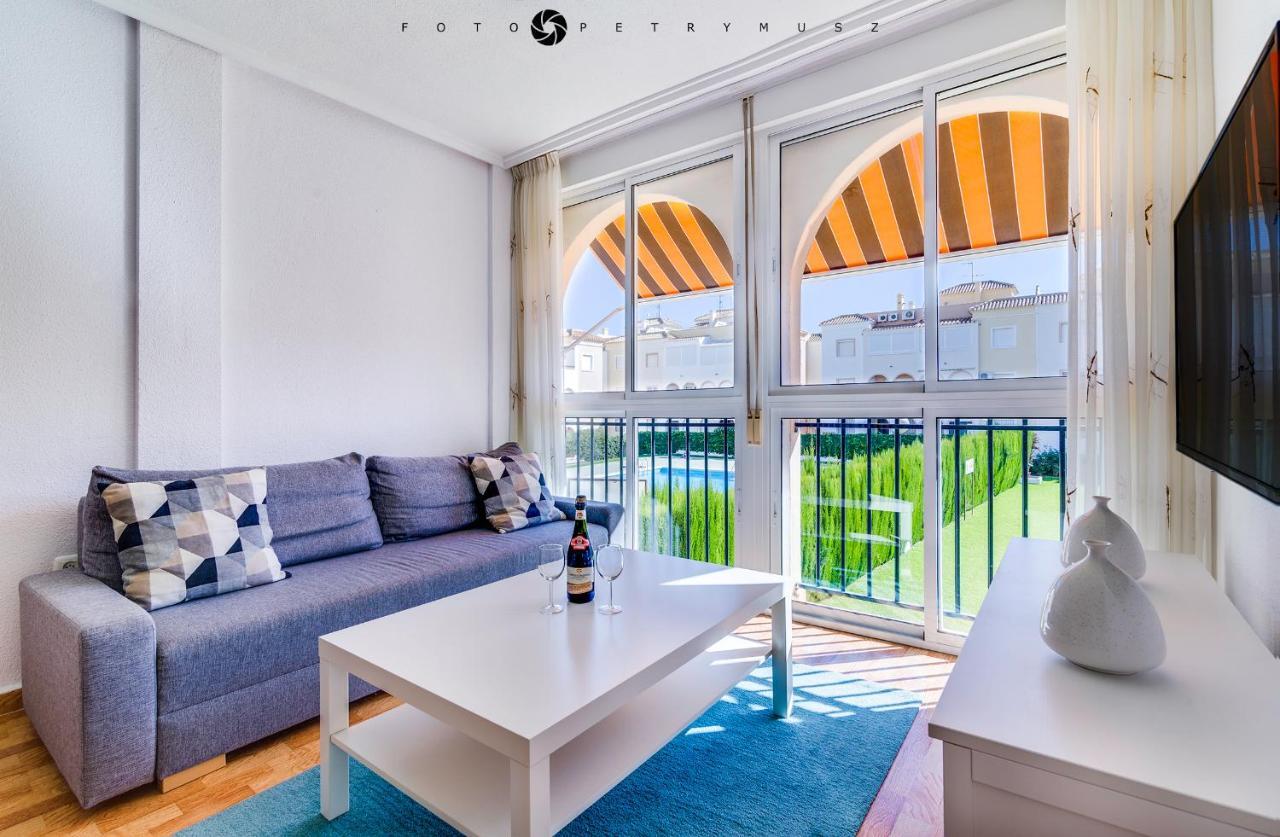 108 Apartament Fabulus Torrevieja Eksteriør billede
