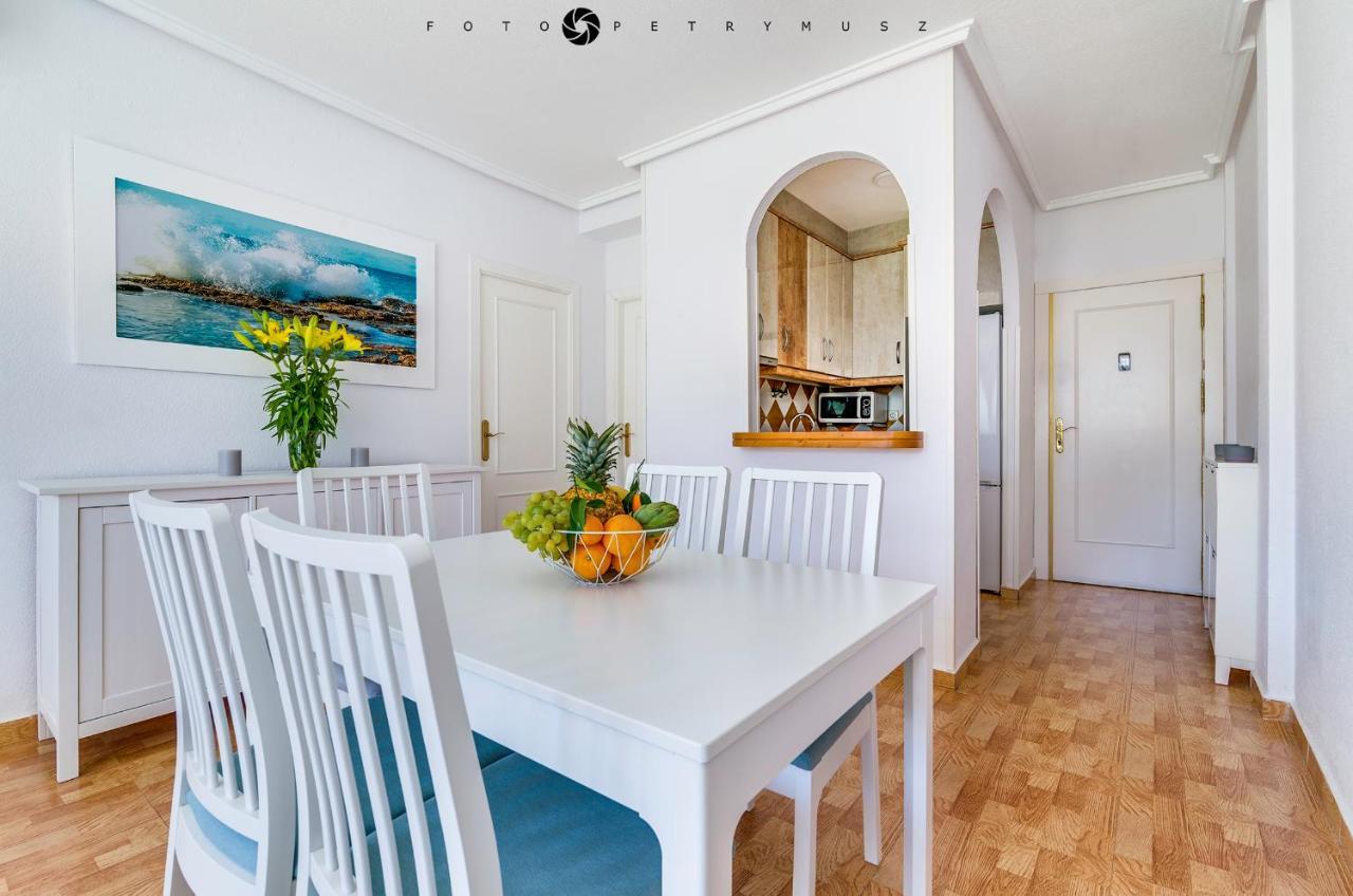 108 Apartament Fabulus Torrevieja Eksteriør billede