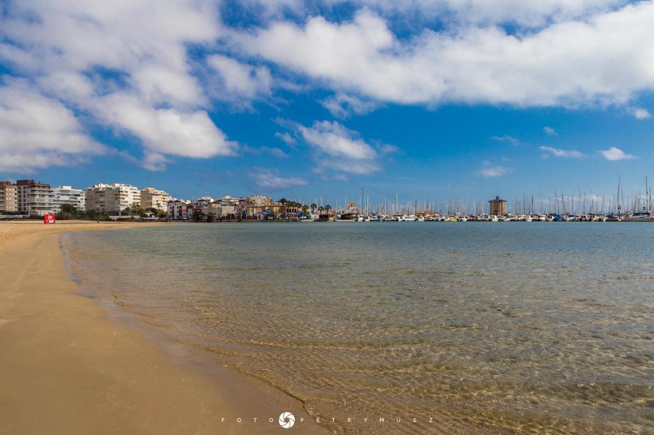108 Apartament Fabulus Torrevieja Eksteriør billede
